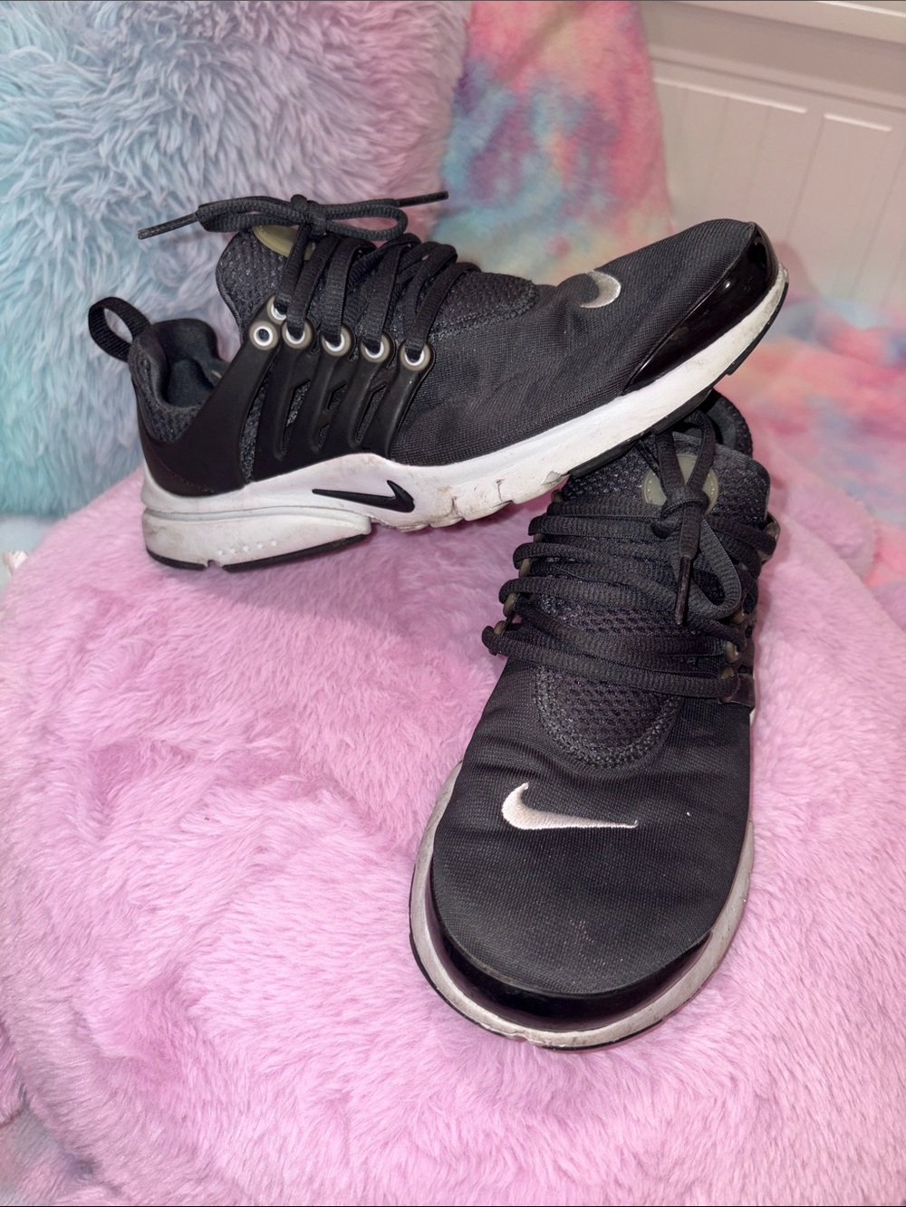 Nike YOUTH Black and White Running Sneakers
